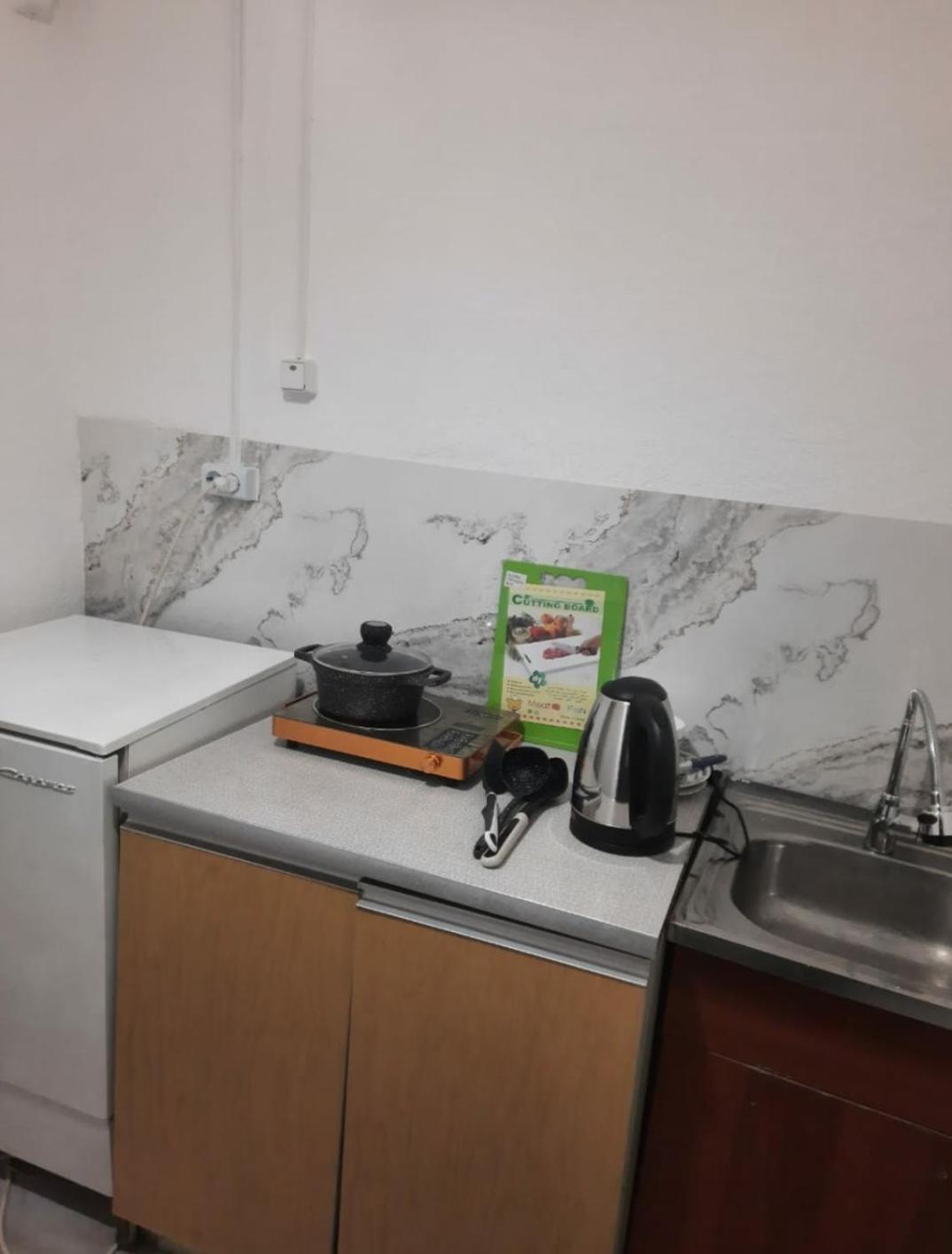 Атлант Hotell Bisjkek Eksteriør bilde
